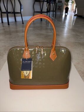 NWT Arcadia Olive Patent Satchel with Tan Trim